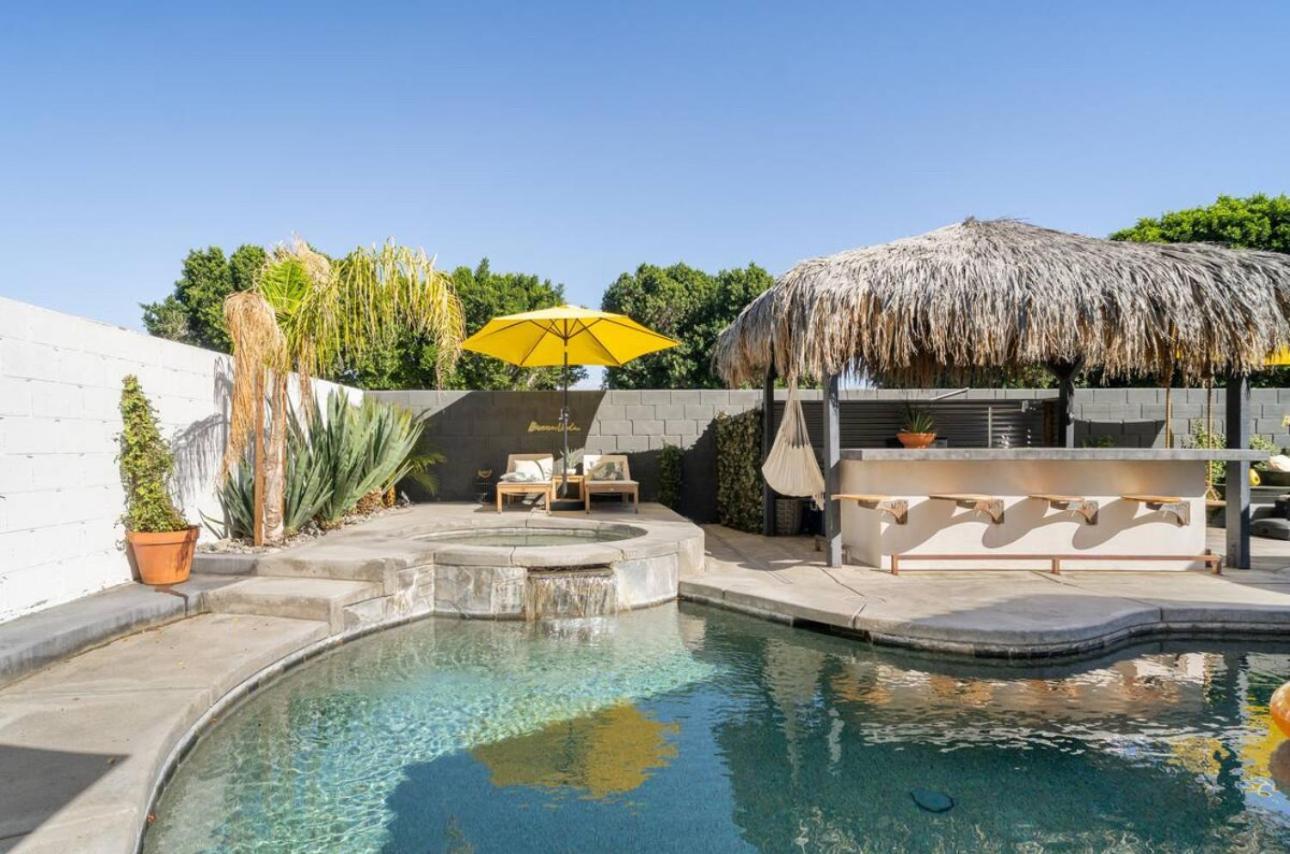 Desert Paradise Salt Water Pool & Spa 1 Mile To Coachella Fest อินดิโอ ภายนอก รูปภาพ